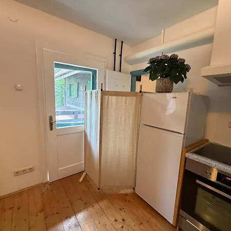 - Direkt Am Fluss, Balkon, Rustikal, Idylisch Apartment