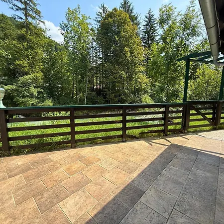 - Direkt Am Fluss, Balkon, Rustikal, Idylisch * Gruenau im Almtal